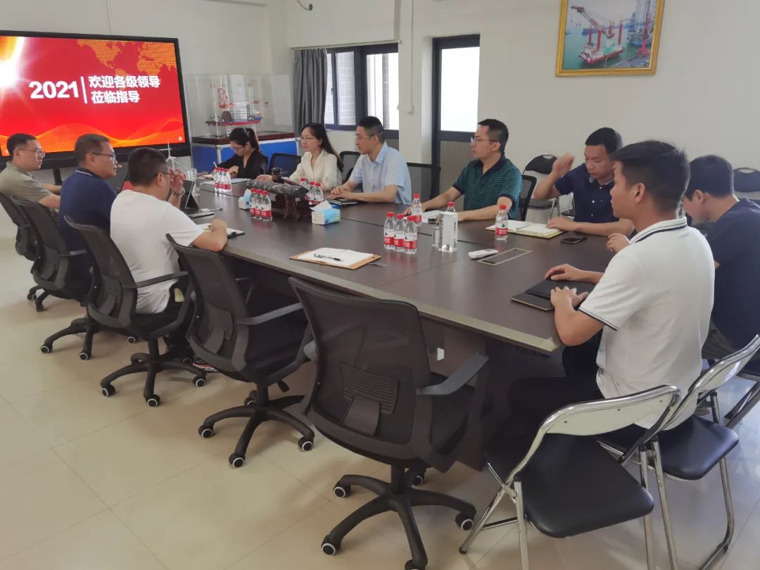 熱烈歡迎市科技局副局長梁達(dá)明攜各級(jí)領(lǐng)導(dǎo)來我司進(jìn)行企業(yè)調(diào)研