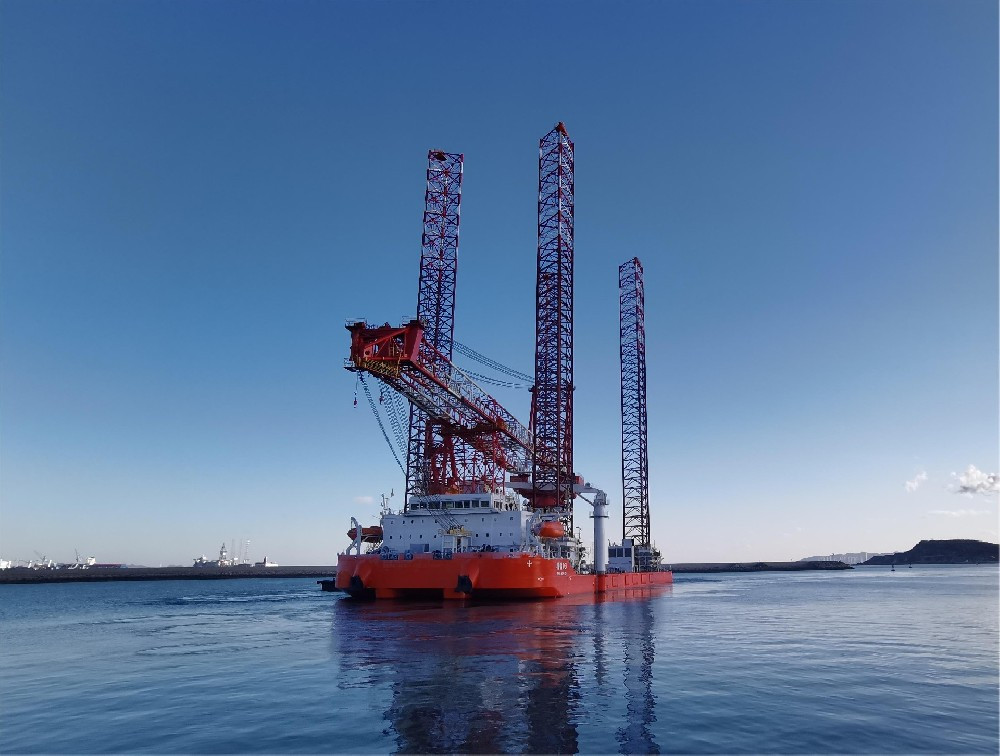 “精銦03”風(fēng)電安裝平臺(tái)